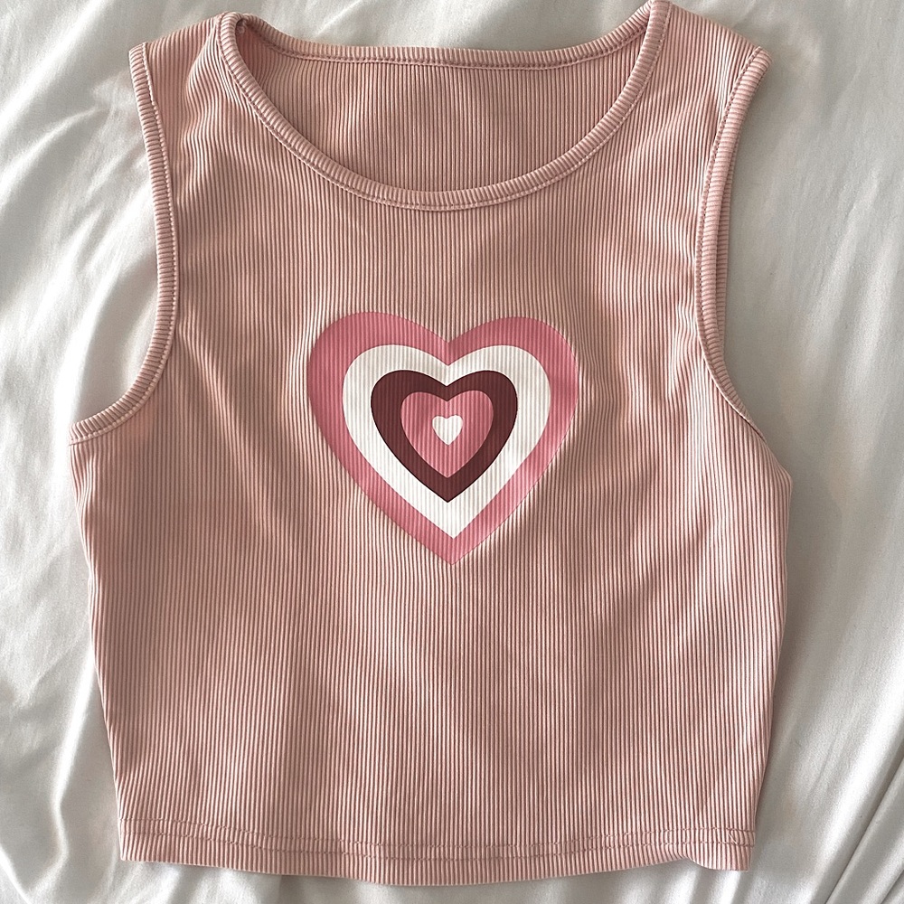 Over all it has a nice comfy material and a very pretty pink color to it